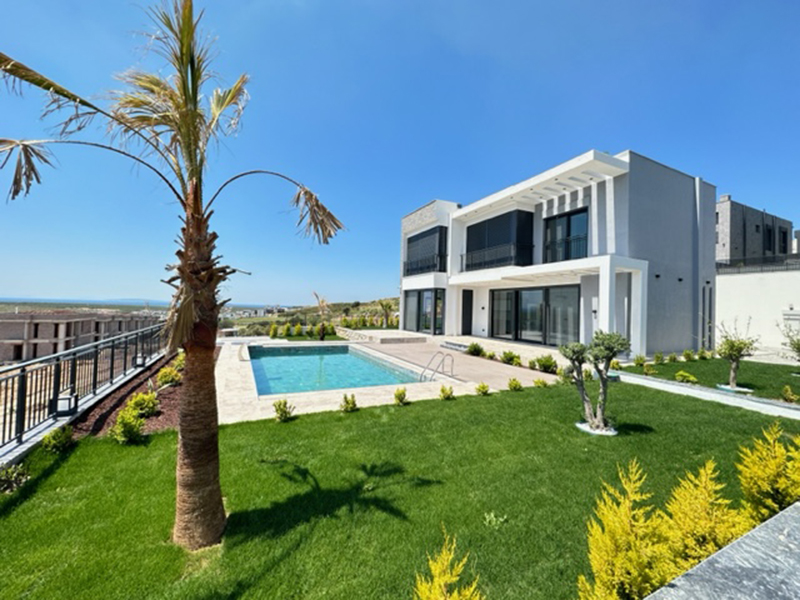 Detached sea view Villas in Altinkum