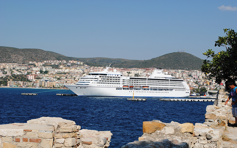 kusadasi cruise port arrivals