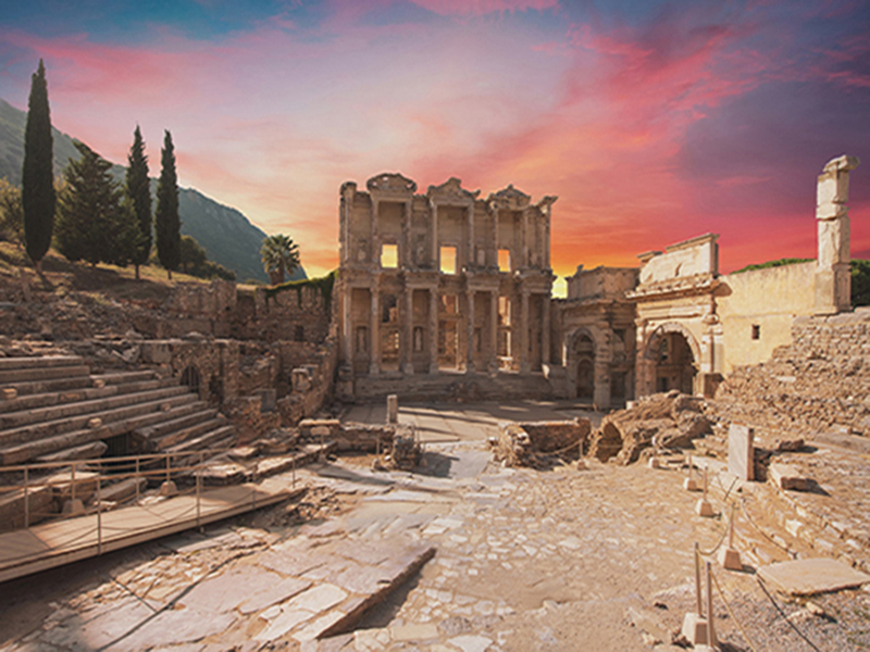 Ephesus night museum concert begins